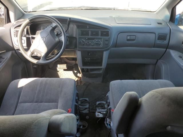 2000 Toyota Sienna CE