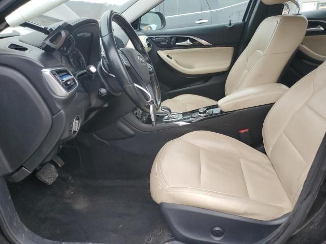 2017 Infiniti QX30 Base