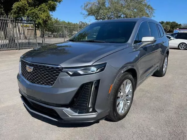 2021 Cadillac XT6 Premium Luxury