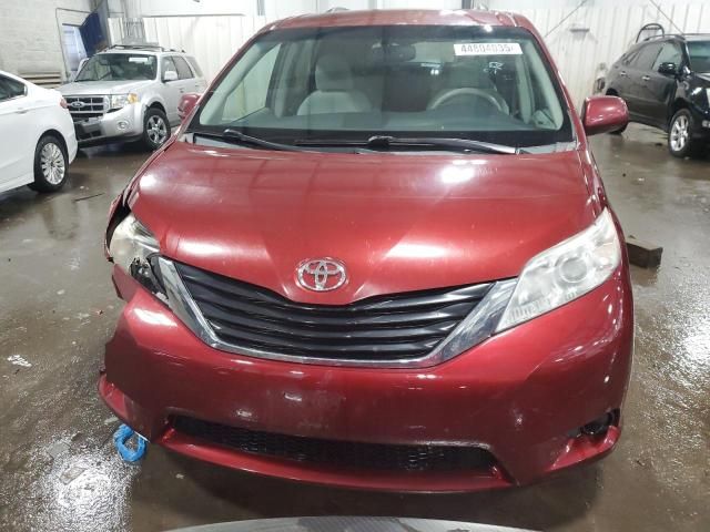 2012 Toyota Sienna LE