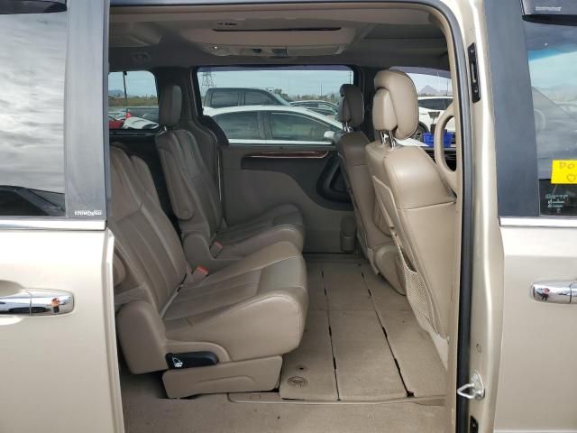 2014 Chrysler Town & Country Limited