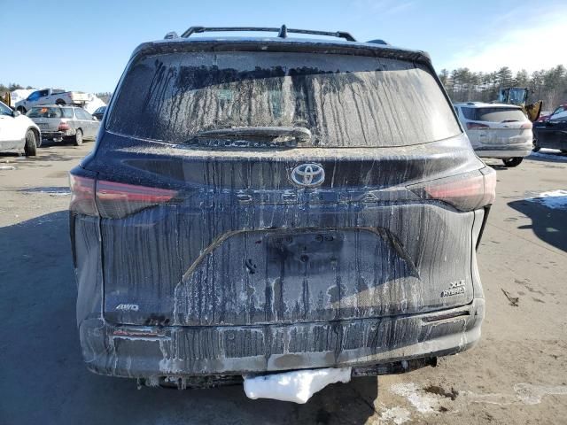 2021 Toyota Sienna XLE