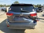 2017 Toyota Highlander SE