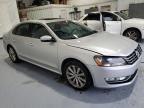 2013 Volkswagen Passat SEL