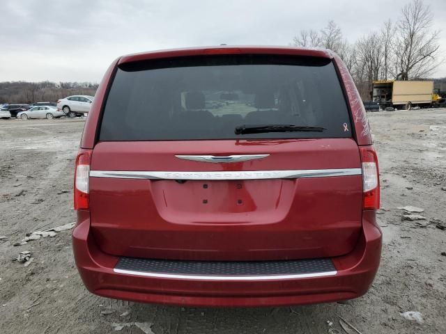 2013 Chrysler Town & Country Touring