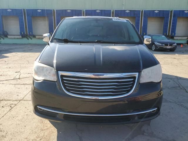 2014 Chrysler Town & Country Touring L