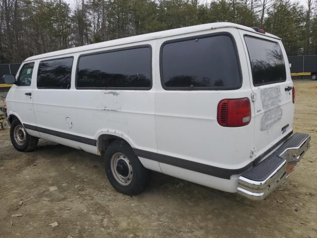 2001 Dodge RAM Wagon B3500