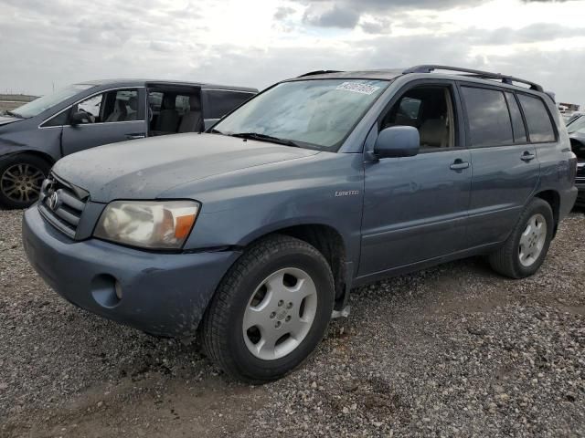 2004 Toyota Highlander Base