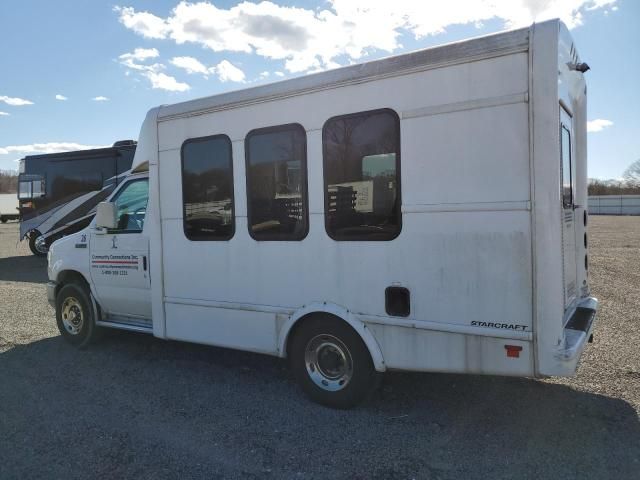 2016 Ford Econoline E350 Super Duty Cutaway Van