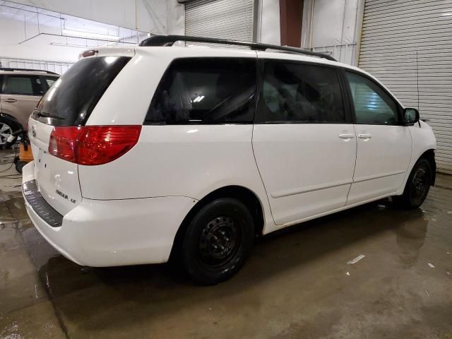 2006 Toyota Sienna CE