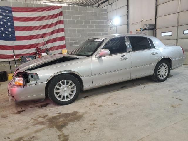 2006 Lincoln Town Car Signature