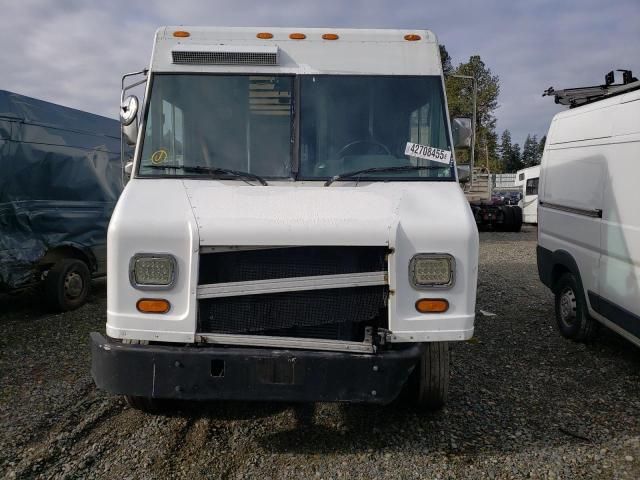 2001 Freightliner Chassis M Line WALK-IN Van