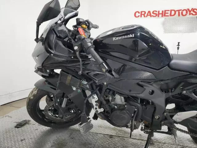 2024 Kawasaki ZX400 P