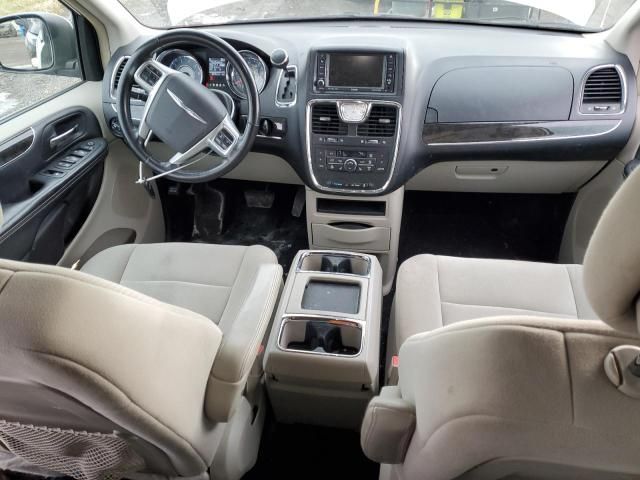 2011 Chrysler Town & Country Touring