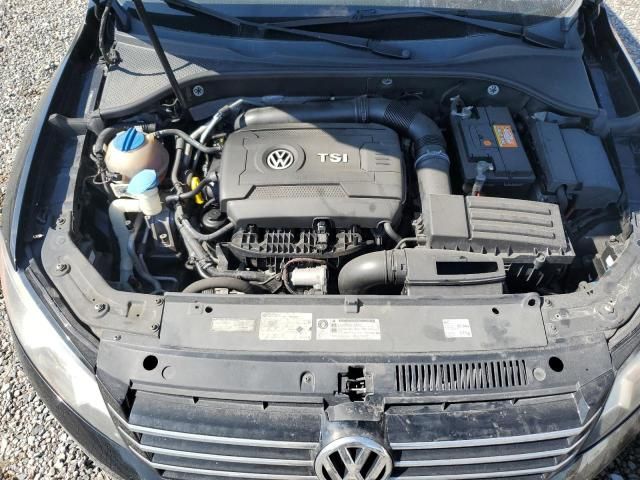 2014 Volkswagen Passat SE