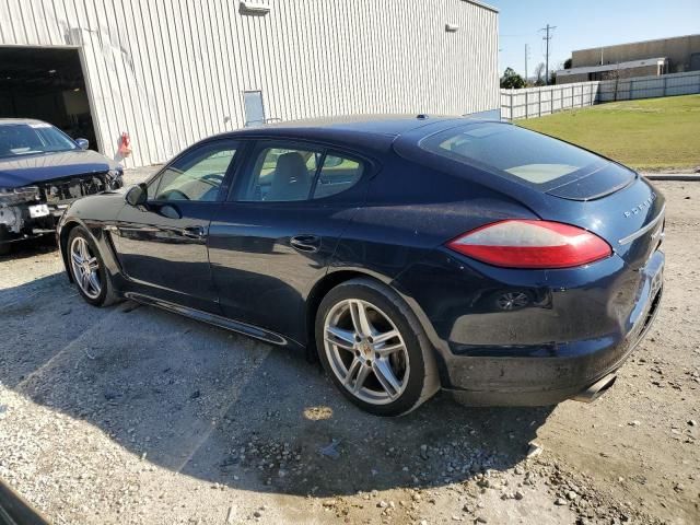 2012 Porsche Panamera 2