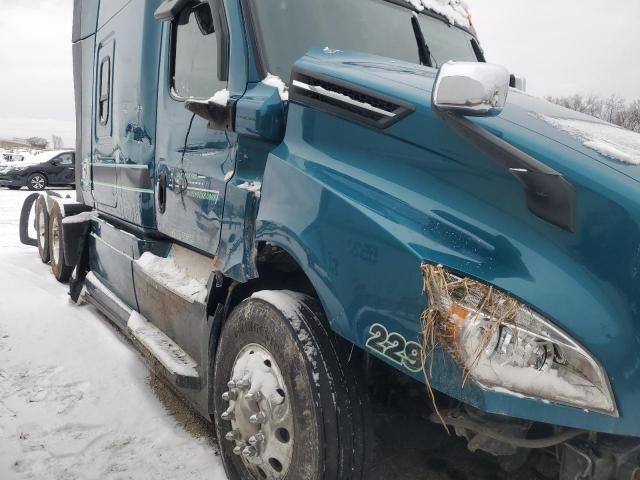 2019 Freightliner Cascadia 126