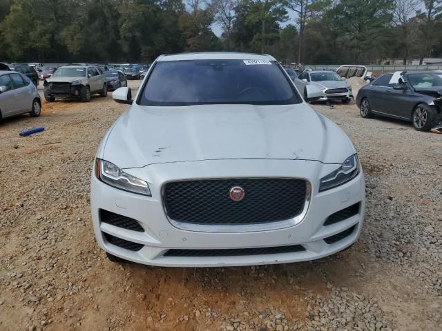 2017 Jaguar F-PACE Prestige