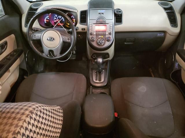 2010 KIA Soul +