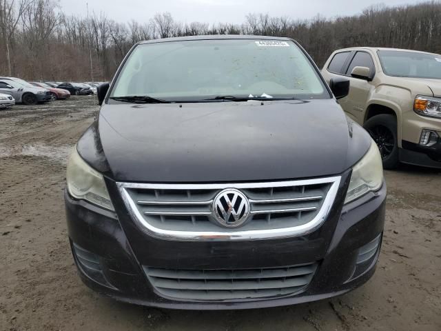 2010 Volkswagen Routan SEL