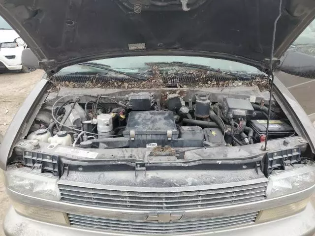 2003 Chevrolet Astro