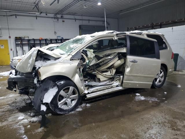 2010 Volkswagen Routan SEL