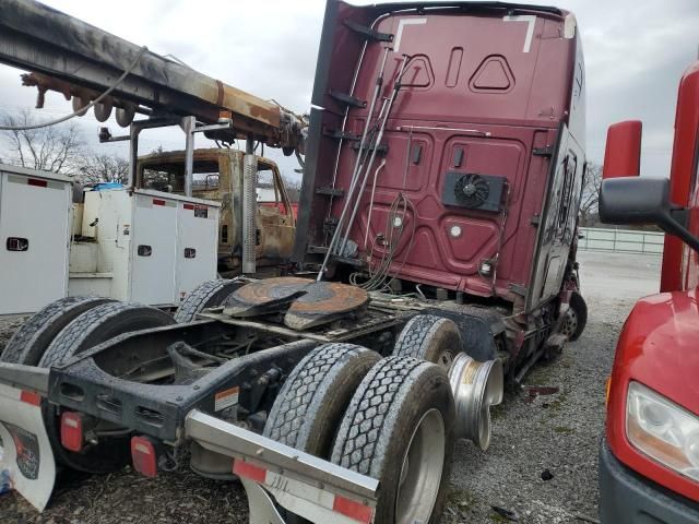 2021 Freightliner Cascadia 126