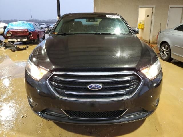 2015 Ford Taurus Limited