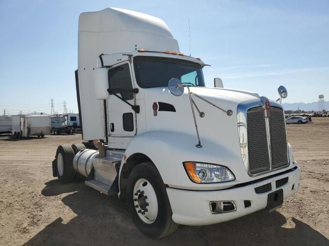 2012 Kenworth Construction T660