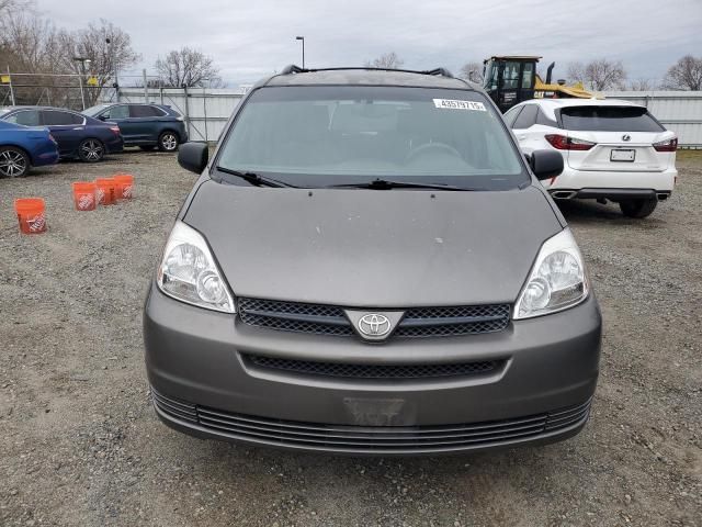 2005 Toyota Sienna CE