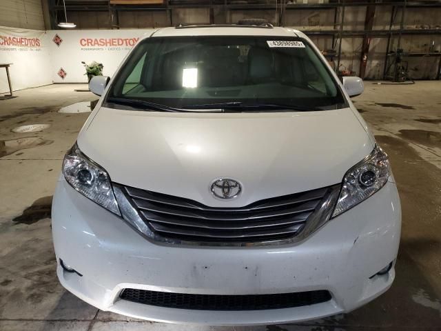 2017 Toyota Sienna XLE