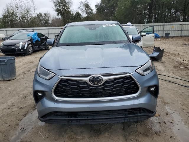 2021 Toyota Highlander L