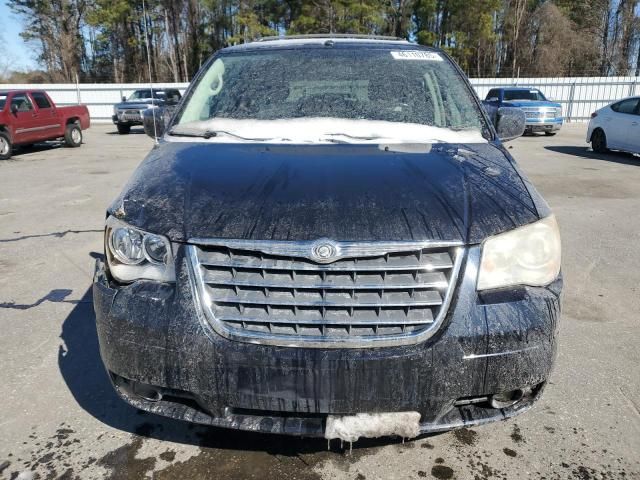 2010 Chrysler Town & Country Touring Plus