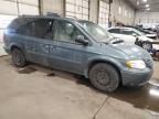 2005 Chrysler Town & Country LX