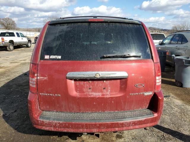 2010 Chrysler Town & Country Touring