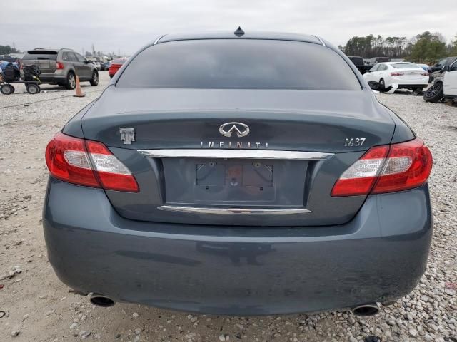 2012 Infiniti M37