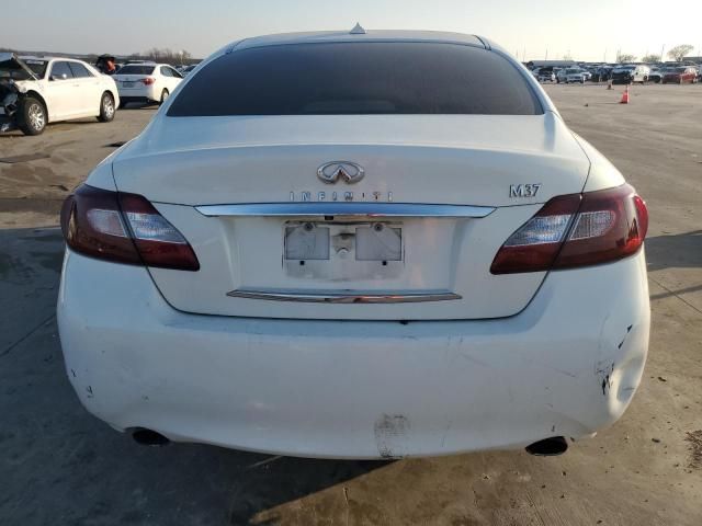 2012 Infiniti M37