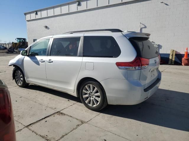 2014 Toyota Sienna XLE