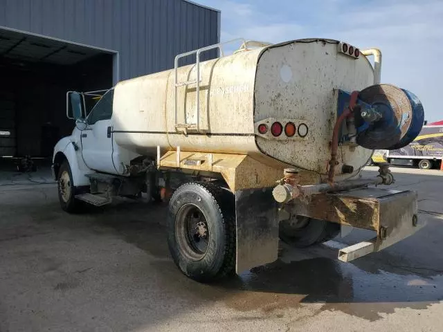 2005 Ford F750 Super Duty