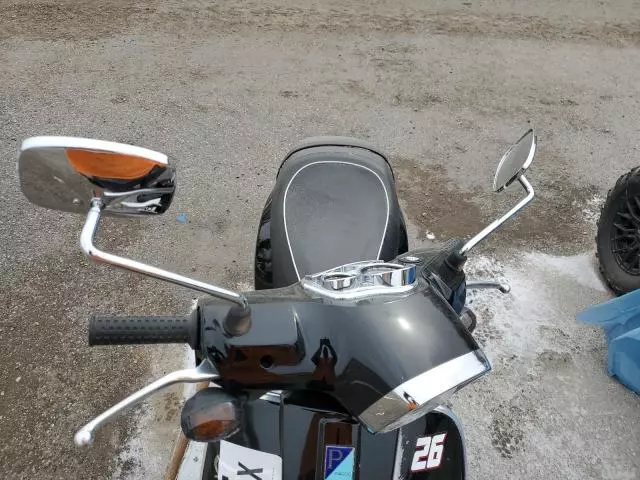 2009 Vespa LX 150