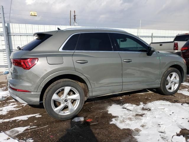 2022 Audi Q3 Premium 40