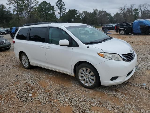 2012 Toyota Sienna LE