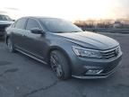 2017 Volkswagen Passat SEL Premium