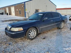 Lincoln Vehiculos salvage en venta: 2011 Lincoln Town Car Signature Limited