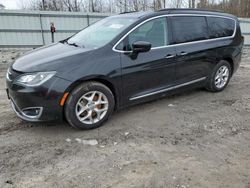 Chrysler Vehiculos salvage en venta: 2017 Chrysler Pacifica Touring L