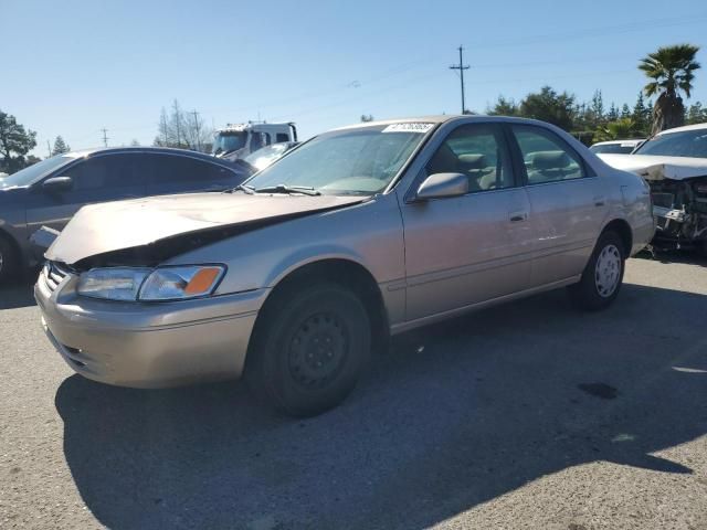 1999 Toyota Camry LE