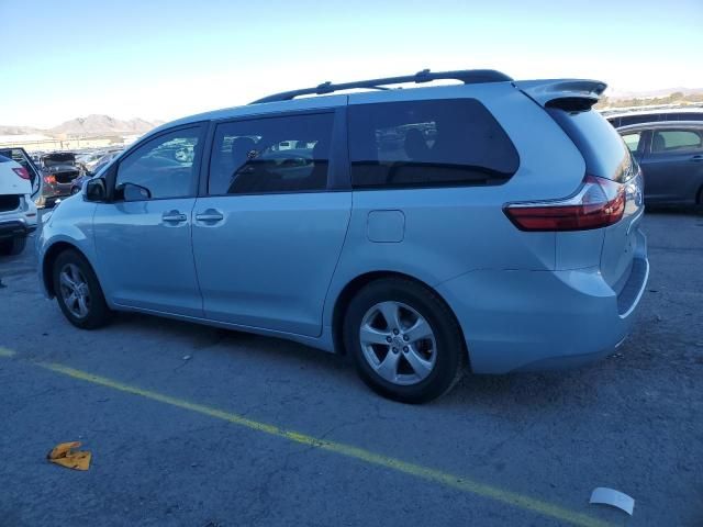 2015 Toyota Sienna LE