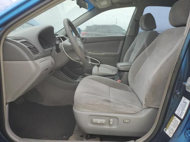 2004 Toyota Camry LE