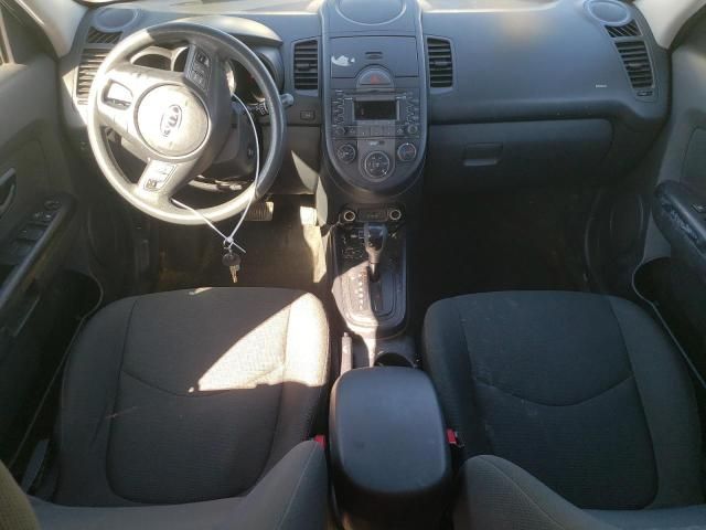 2010 KIA Soul +