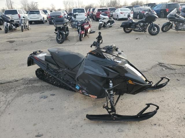 2016 Arctic Cat Snowmobile